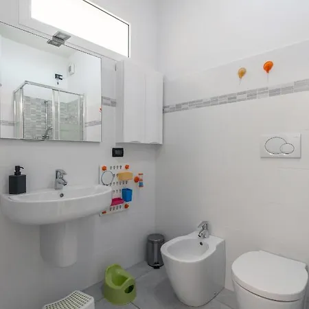 Babyaccommodation Family Experience * Pietra Ligure